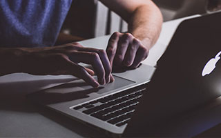 爱游戏中国官网-马拉多纳私人医生遭调查 或被指控过失致人死亡