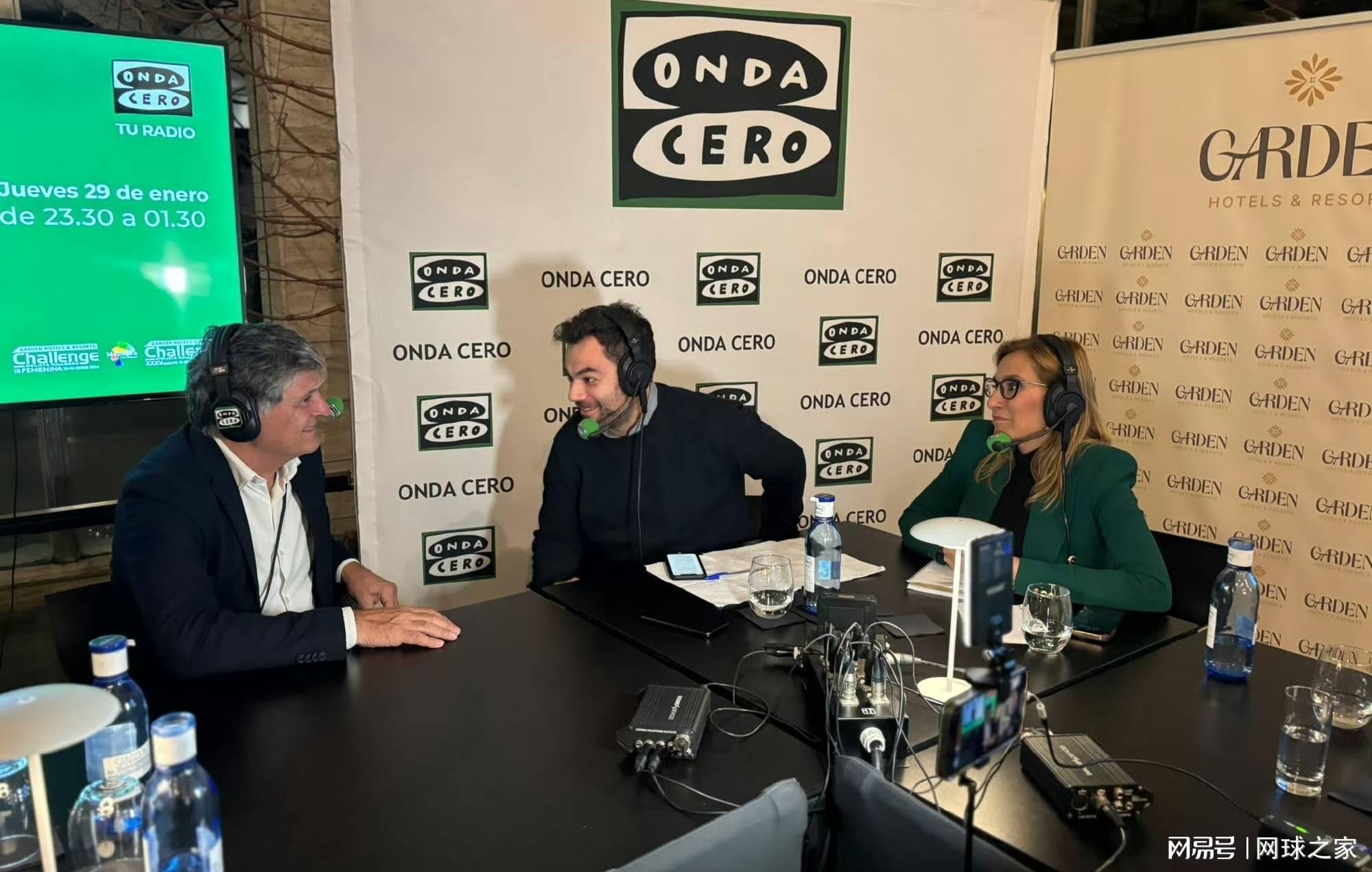 爱游戏游戏平台-托尼叔叔：阿卡夺冠太幸运，紫薇水平比德约高，只有他能挑战辛卡